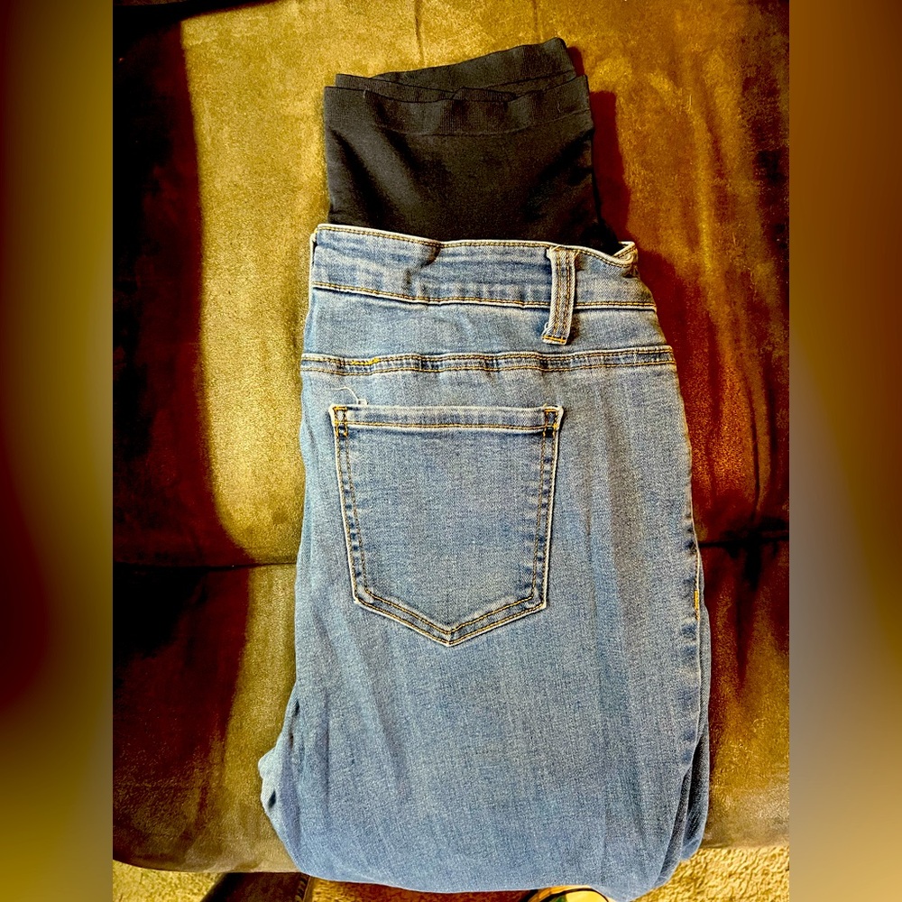 Maternity Jeans- Size Large